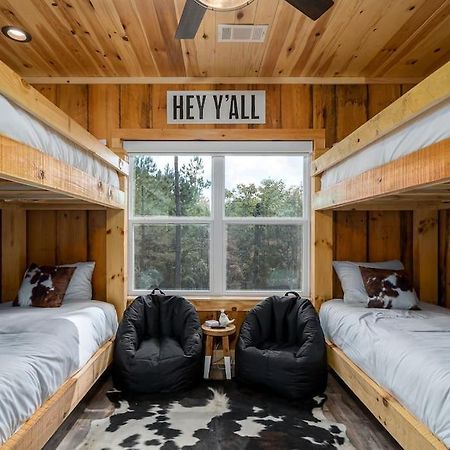 The Llaguna Lodge - New Cabin, Sleeps 10, Fire Pit, Hot Tub, In Blue Ridge , Ga Buitenkant foto
