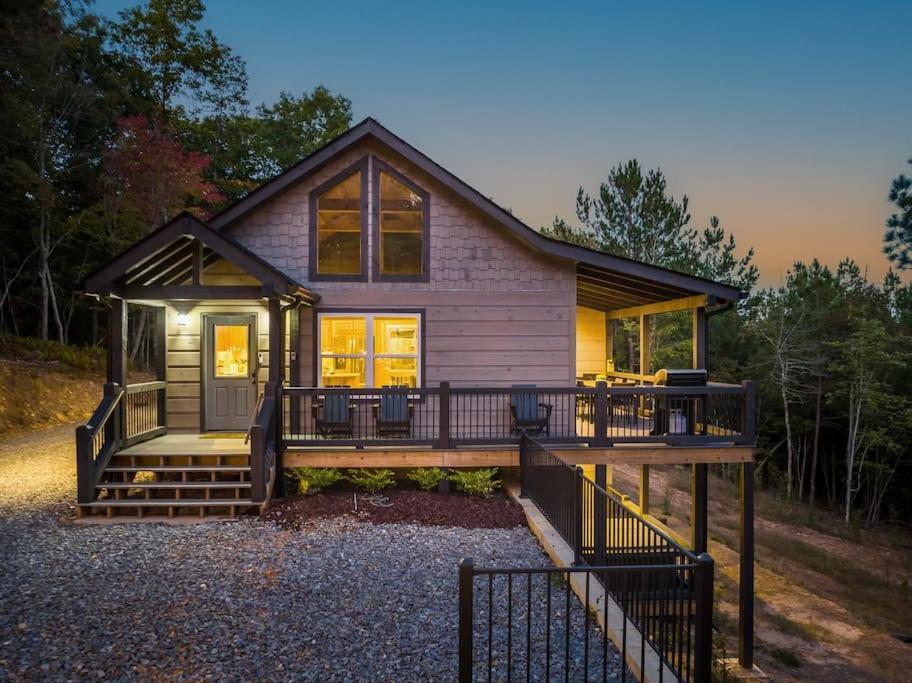 The Llaguna Lodge - New Cabin, Sleeps 10, Fire Pit, Hot Tub, In Blue Ridge , Ga Buitenkant foto