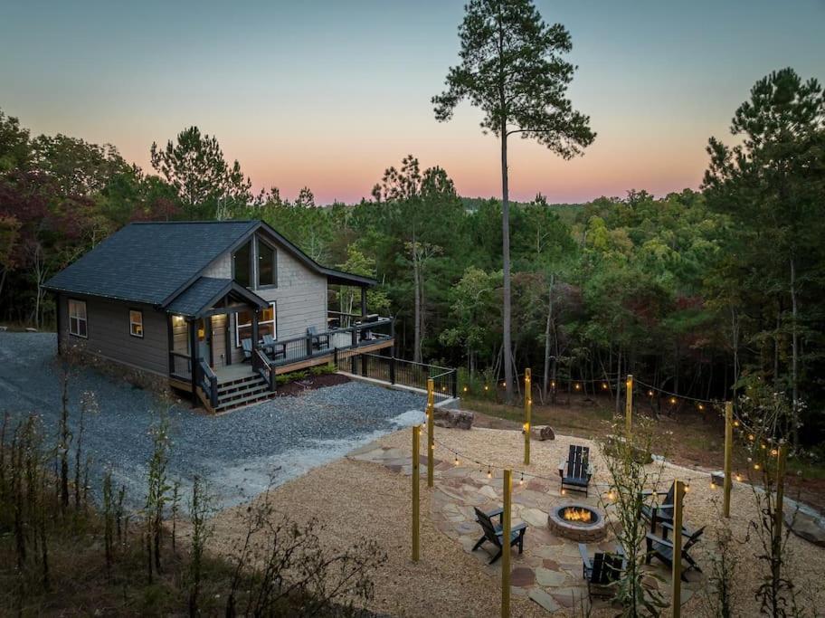 The Llaguna Lodge - New Cabin, Sleeps 10, Fire Pit, Hot Tub, In Blue Ridge , Ga Buitenkant foto