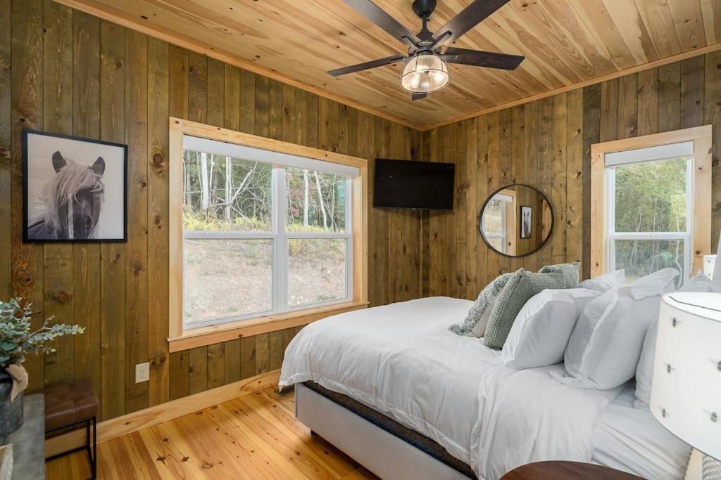 The Llaguna Lodge - New Cabin, Sleeps 10, Fire Pit, Hot Tub, In Blue Ridge , Ga Buitenkant foto